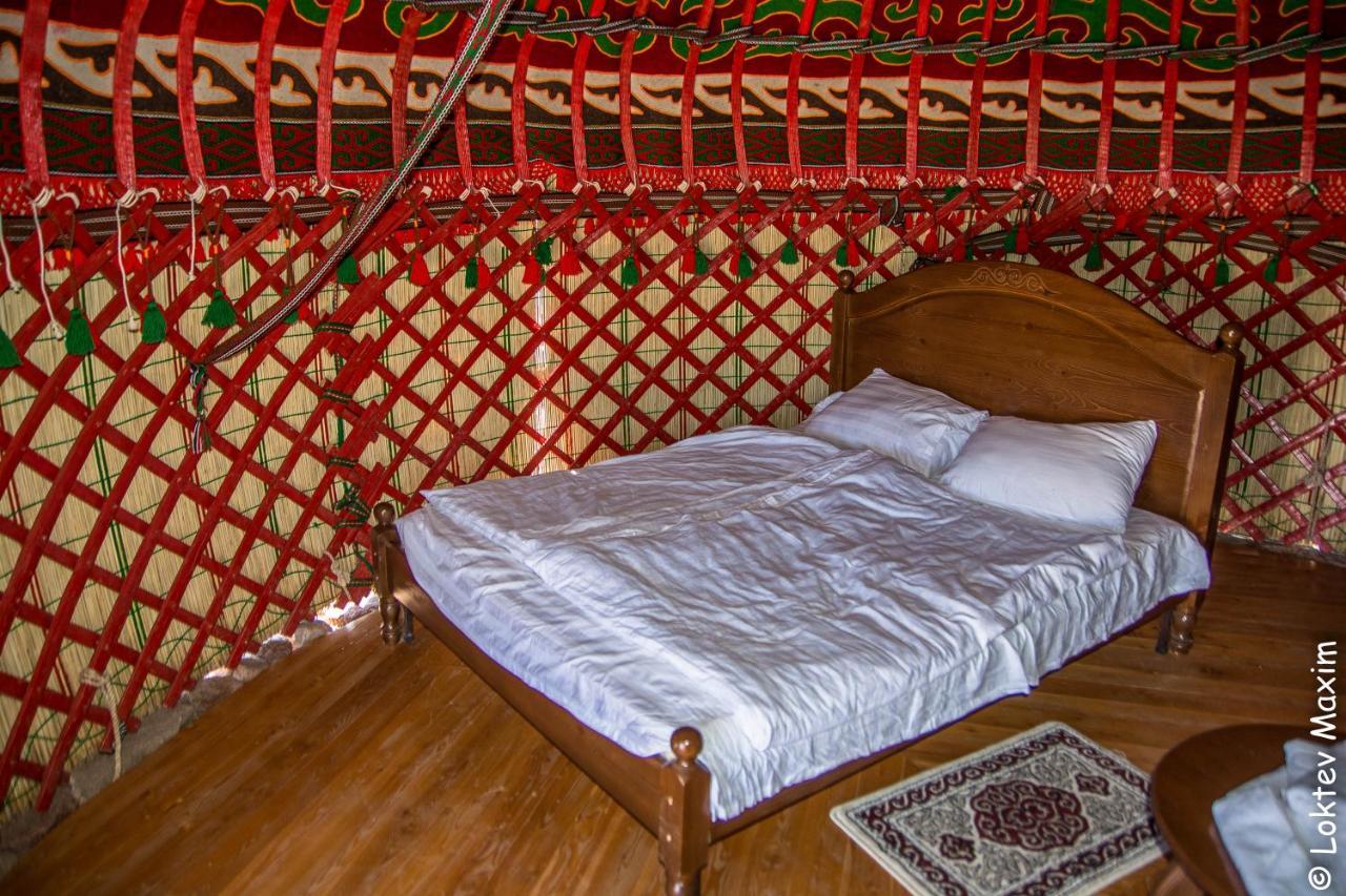 Ethno Complex Oimo Tash Otel Kaji-Say Dış mekan fotoğraf