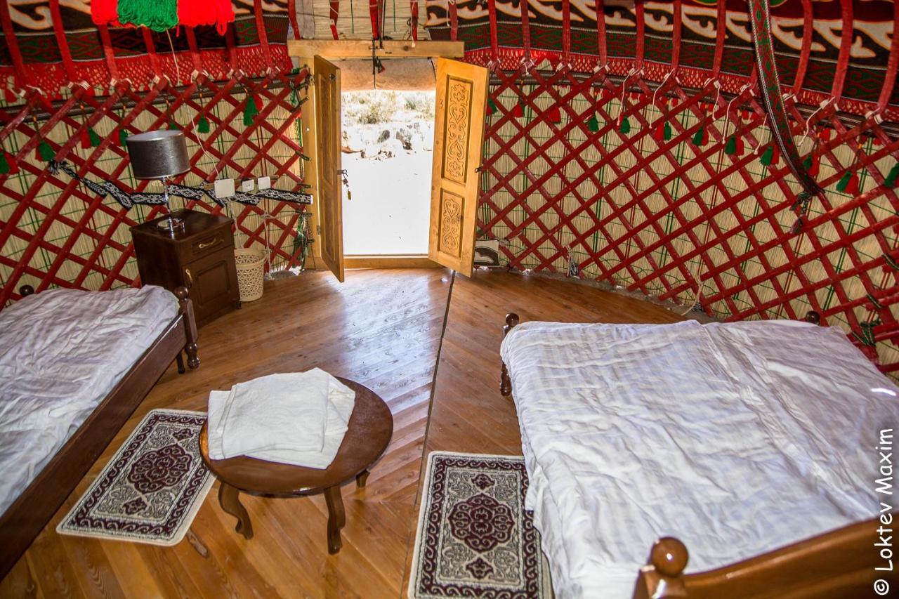 Ethno Complex Oimo Tash Otel Kaji-Say Dış mekan fotoğraf